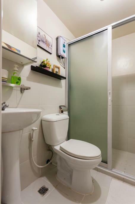 Jen'S Paranaque City Apartment Manila Exteriér fotografie
